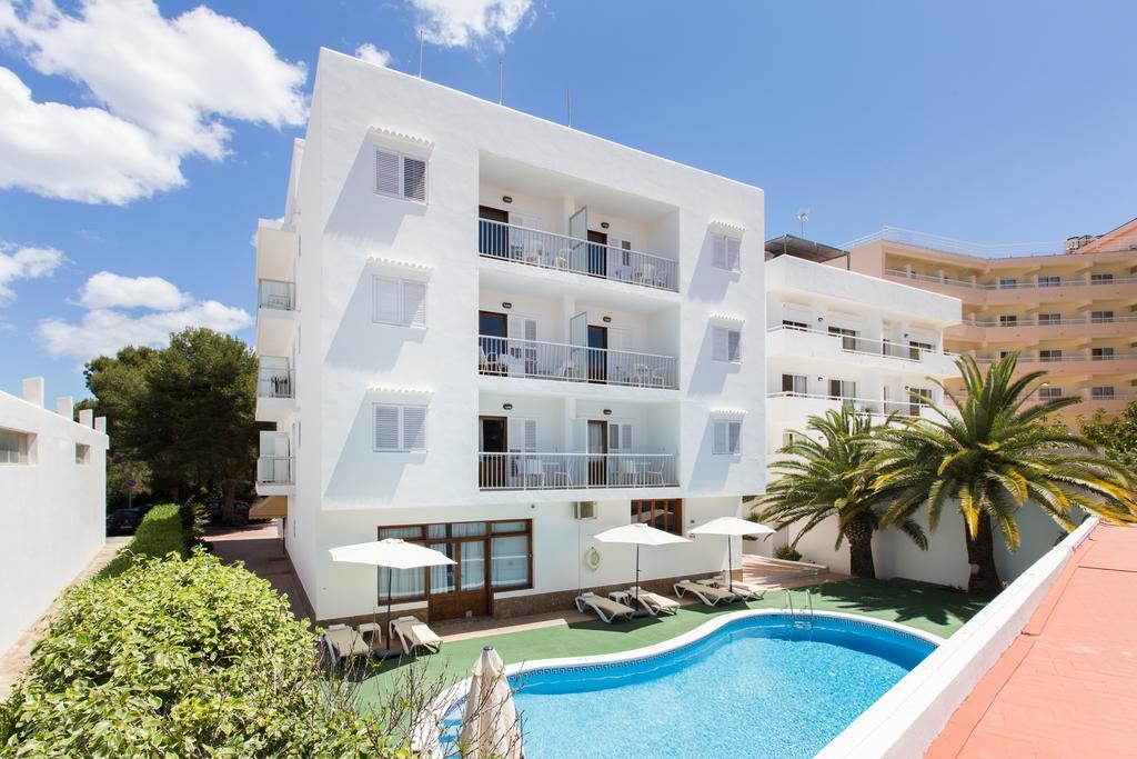 Apartamentos Sofia Es Cana Exterior foto